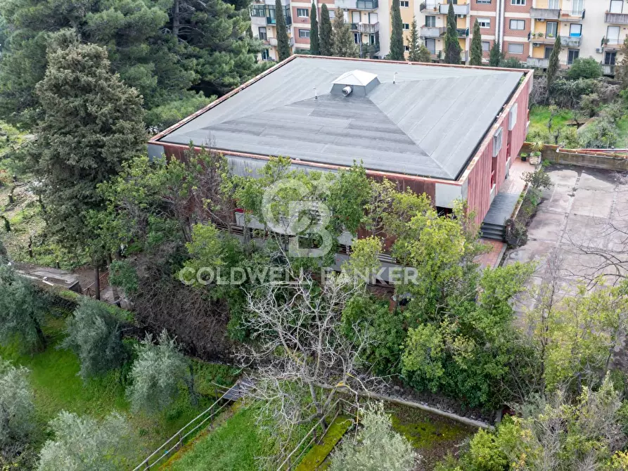 Immagine 105 di Ufficio in vendita  a San Giovanni La Punta