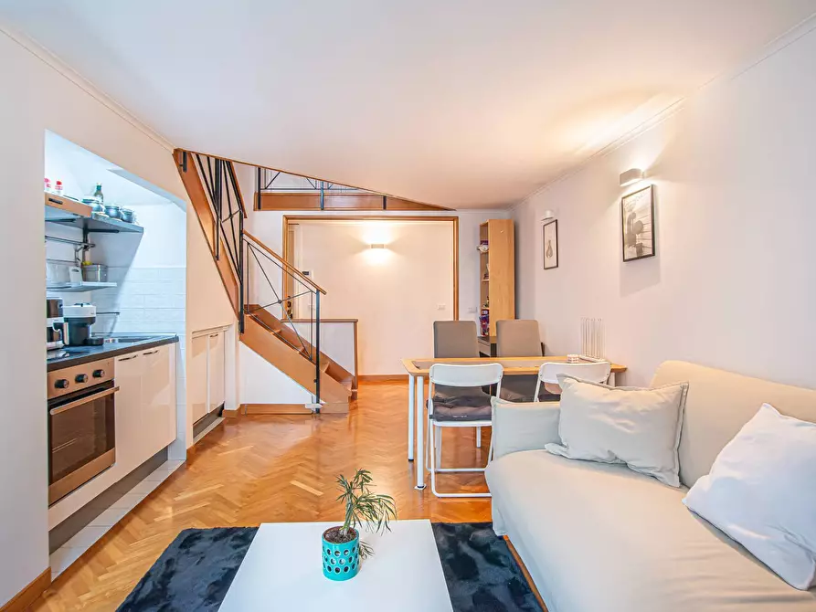 Immagine 5 di Appartamento in vendita  in Via Archimede a Roma