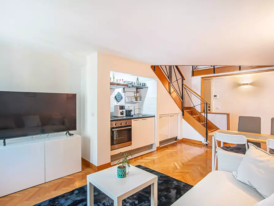 Immagine 6 di Appartamento in vendita  in Via Archimede a Roma