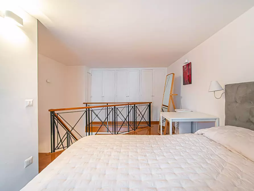 Immagine 13 di Appartamento in vendita  in Via Archimede a Roma