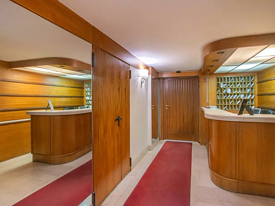 Immagine 22 di Appartamento in vendita  in Via Archimede a Roma