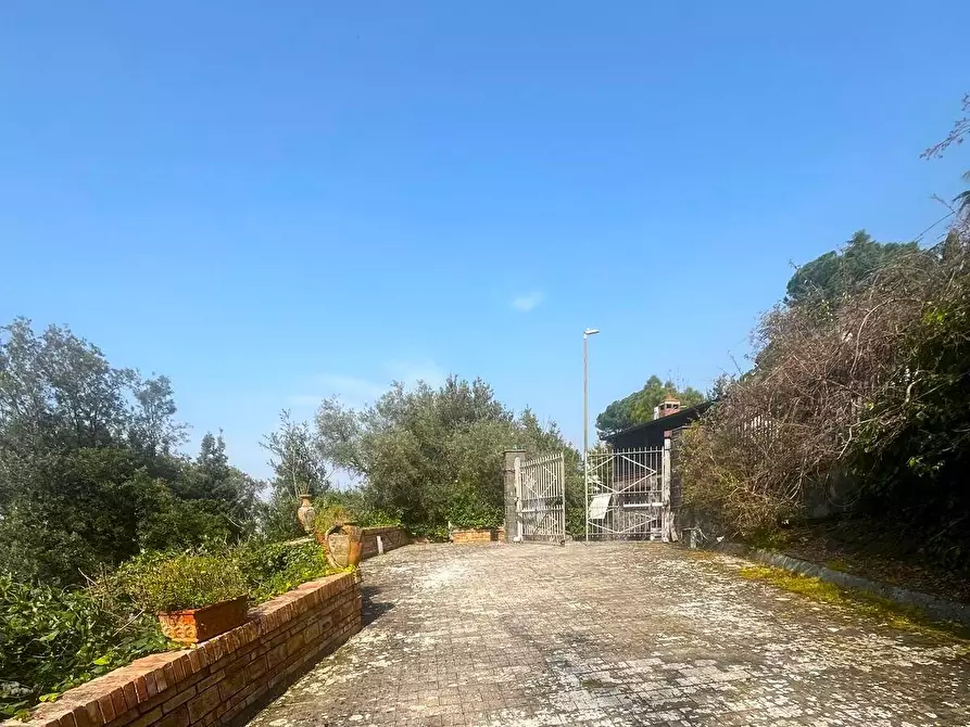 Immagine 33 di Appartamento in vendita  in via San Vito 223 a Ercolano