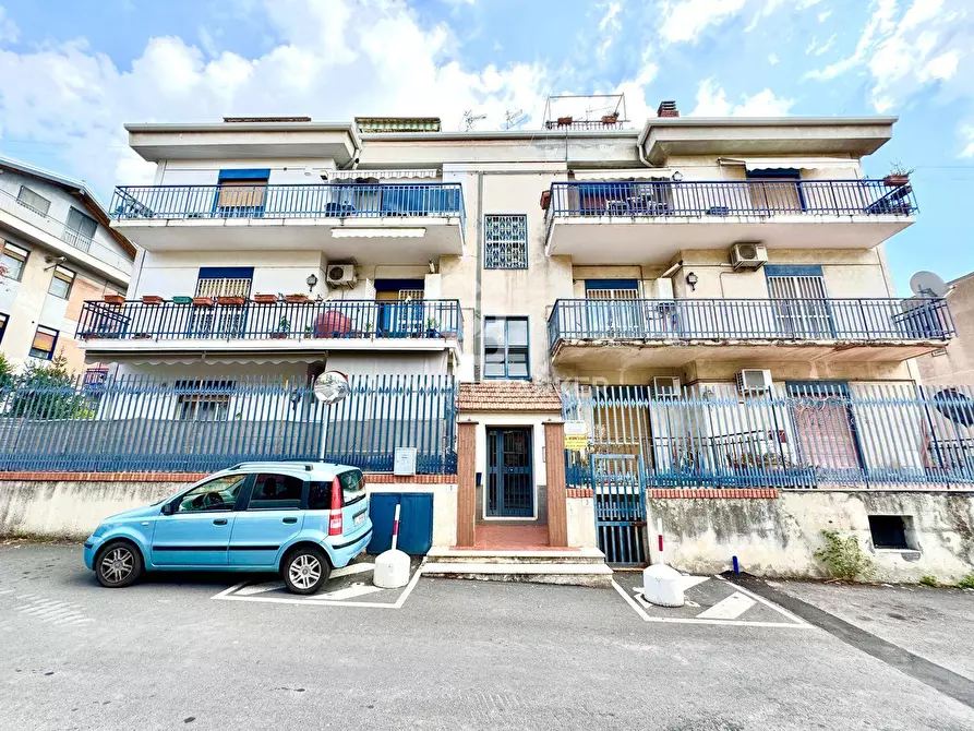 Immagine 2 di Appartamento in vendita  in Via Giovanni Pascoli 1 a Gravina Di Catania