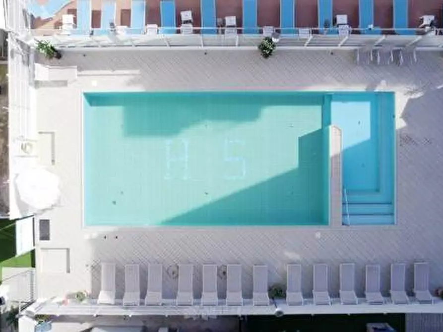 Immagine 3 di Albergo/B&B/Residence in vendita  in via facchini 9 a Cattolica