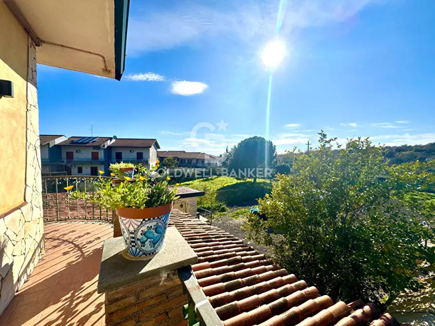 Immagine 31 di Villa in vendita  in Via Ombra a Gravina Di Catania