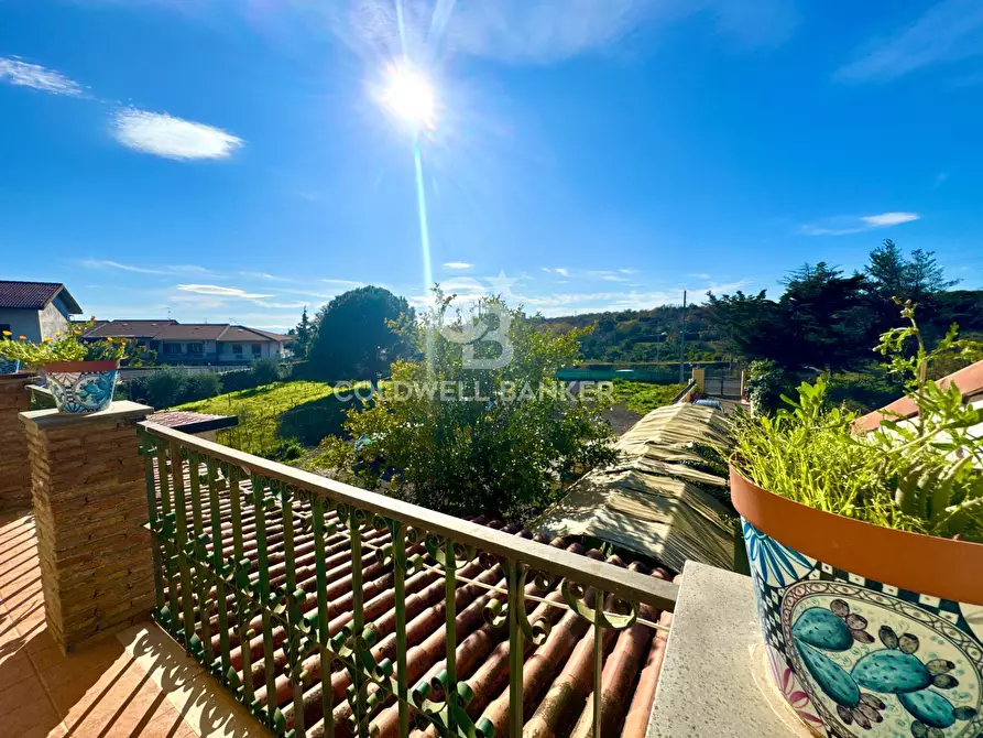 Immagine 32 di Villa in vendita  in Via Ombra a Gravina Di Catania