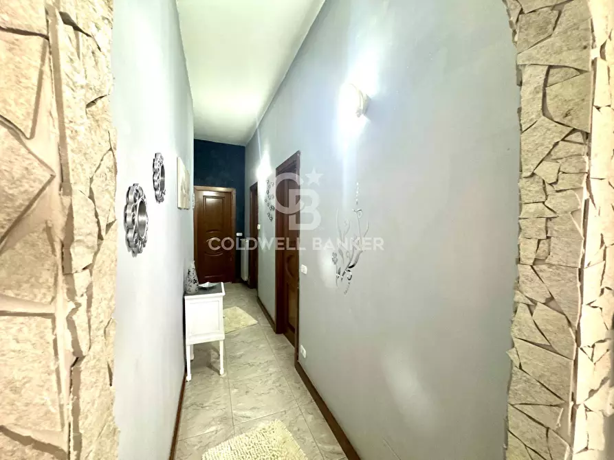 Immagine 22 di Villa in vendita  in Via Ombra a Gravina Di Catania