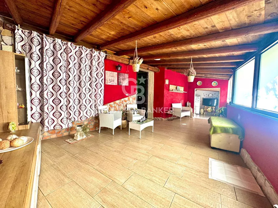 Immagine 14 di Villa in vendita  in Via Ombra a Gravina Di Catania