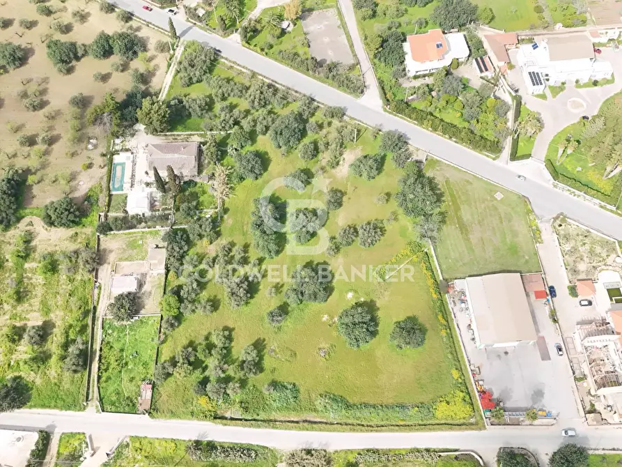 Immagine 3 di Locale commerciale in vendita  in C.DA ZACCHITA SNC a Rosolini