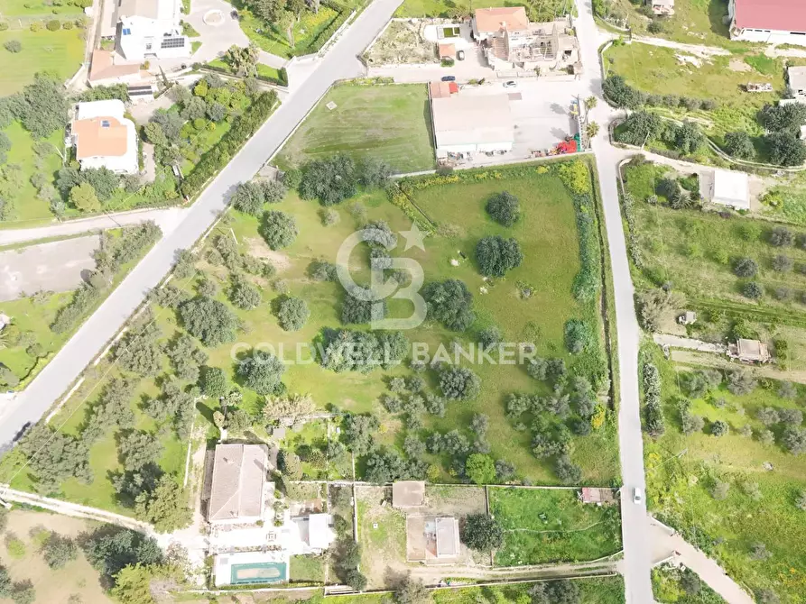 Immagine 10 di Locale commerciale in vendita  in C.DA ZACCHITA SNC a Rosolini