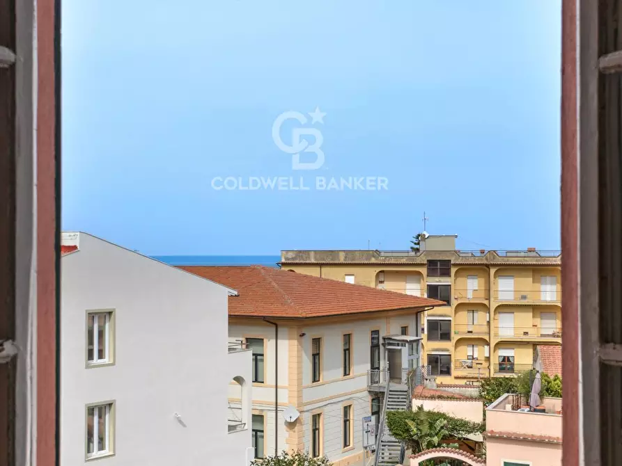 Immagine 9 di Appartamento in vendita  in Via Roma a Marciana Marina