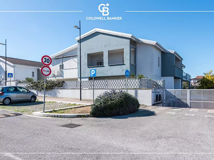 Immagine 3 di Appartamento in vendita  in Via Palaverta 69 a Marino