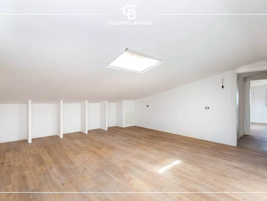 Immagine 18 di Appartamento in vendita  in Via Palaverta 69 a Marino