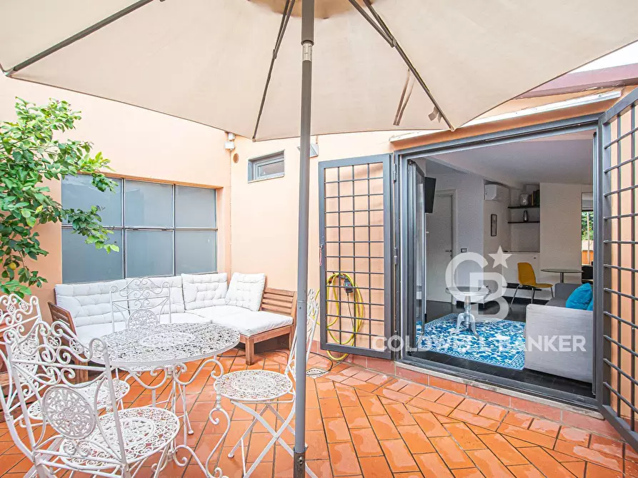 Immagine 2 di Appartamento in affitto  in Via Emilia 47 a Roma