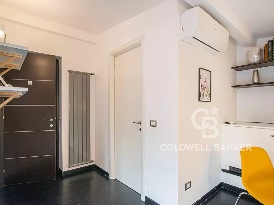 Immagine 11 di Appartamento in affitto  in Via Emilia 47 a Roma