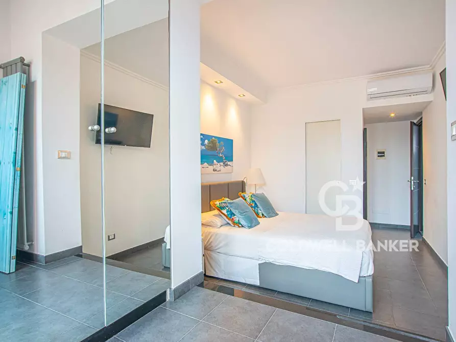Immagine 12 di Appartamento in affitto  in Via Emilia 47 a Roma