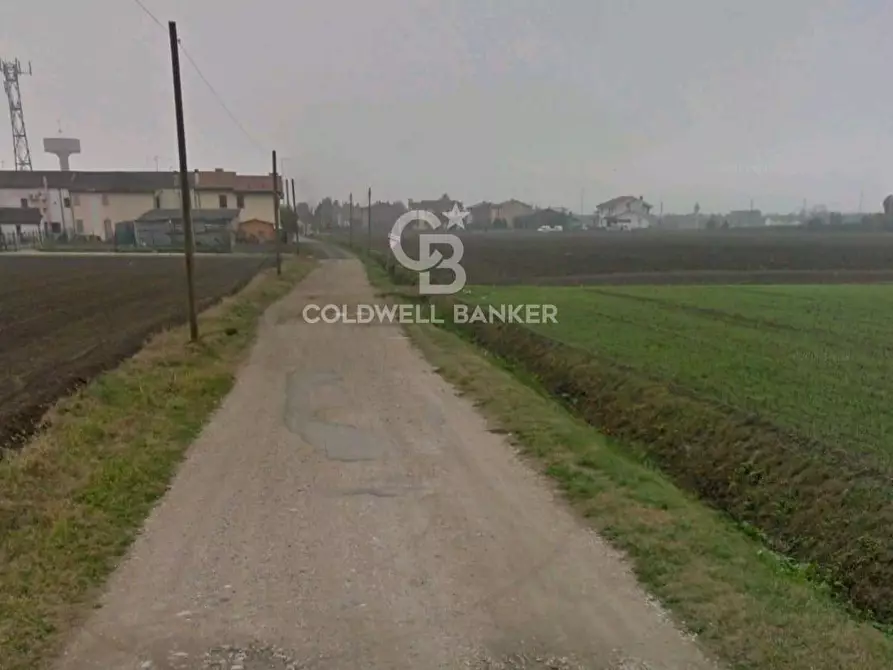 Immagine 1 di Locale commerciale in vendita  in Via Bassa Cimitero a Calto