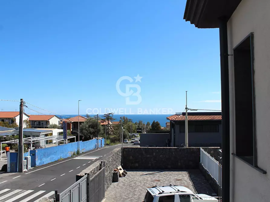 Immagine 12 di Casa semindipendente in affitto  in Viale Delle Olimpiadi 10 a Catania