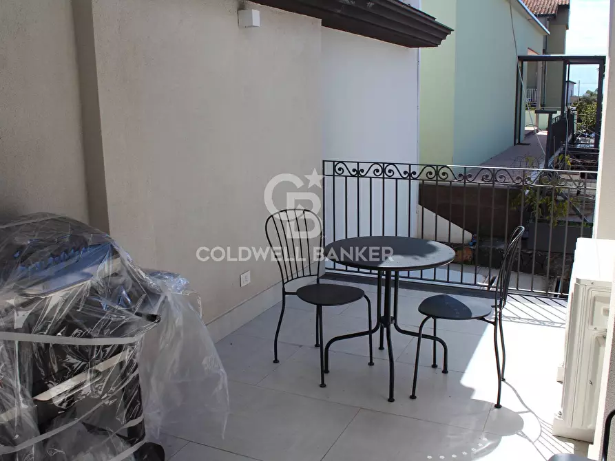 Immagine 16 di Casa semindipendente in affitto  in Viale Delle Olimpiadi 10 a Catania