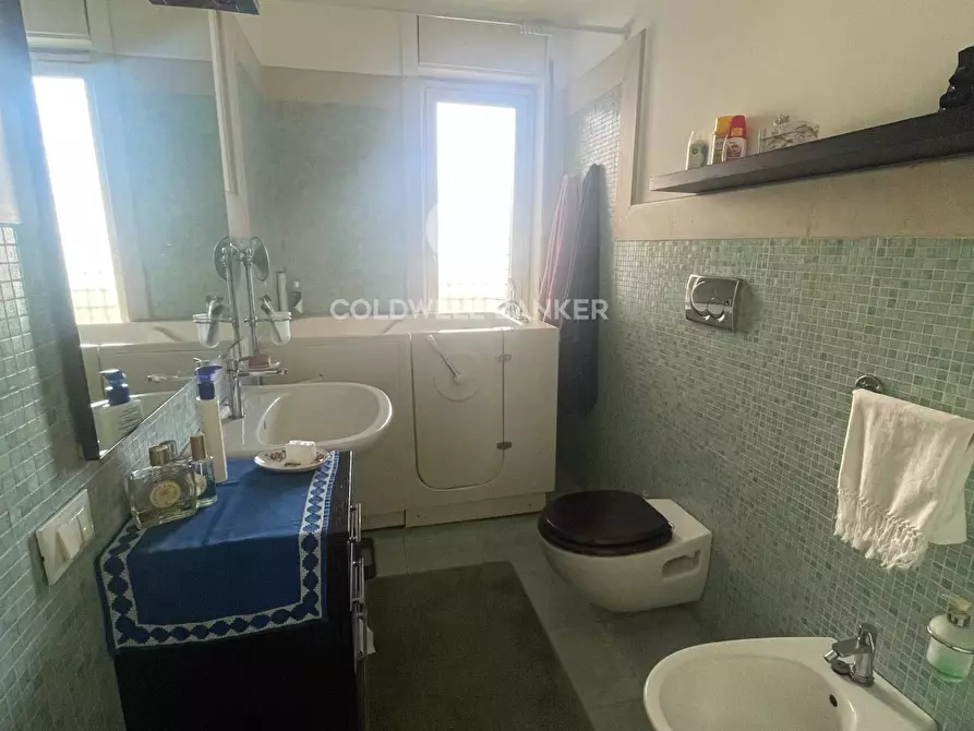 Immagine 13 di Appartamento in vendita  in Via Litteri 51 a Aci Castello