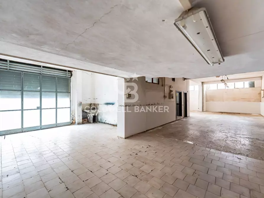 Immagine 2 di Laboratorio in vendita  in Via Ettore Majorana 13 a Aci Catena