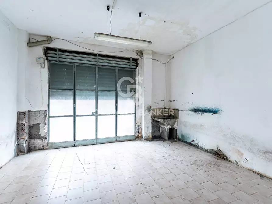 Immagine 5 di Laboratorio in vendita  in Via Ettore Majorana 13 a Aci Catena