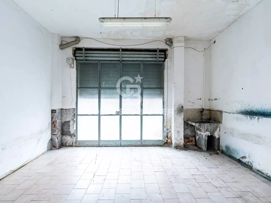 Immagine 6 di Laboratorio in vendita  in Via Ettore Majorana 13 a Aci Catena