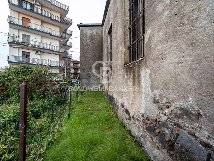 Immagine 3 di Magazzino in vendita  in Via Gangi 55 a Acireale