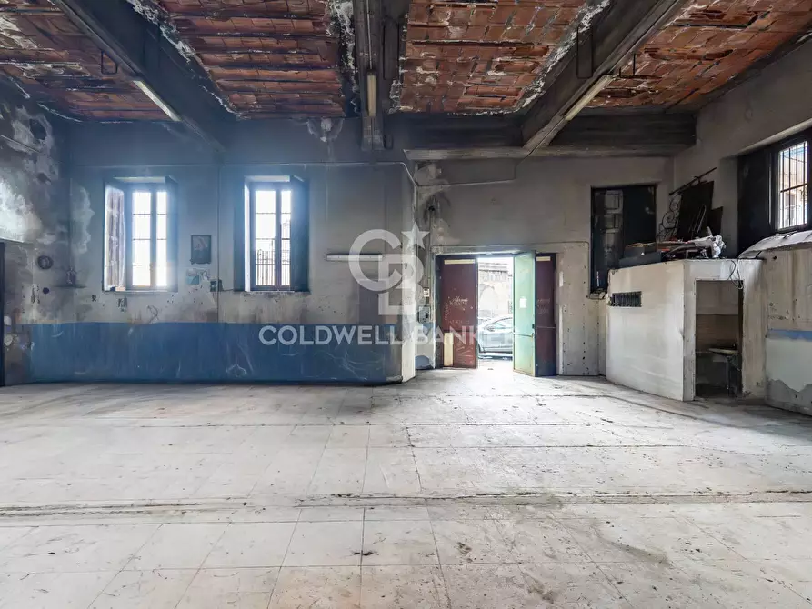 Immagine 7 di Magazzino in vendita  in Via Gangi 55 a Acireale