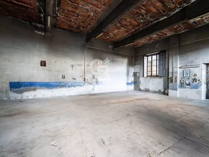 Immagine 10 di Magazzino in vendita  in Via Gangi 55 a Acireale