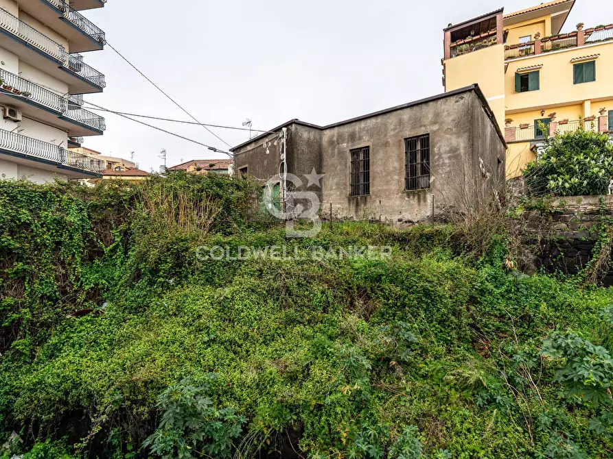 Immagine 2 di Magazzino in vendita  in Via Gangi 55 a Acireale