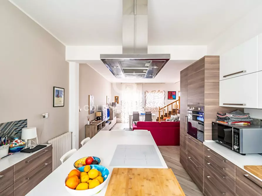 Immagine 17 di Villetta a schiera in vendita  in Via Nazionale 133 a Acireale