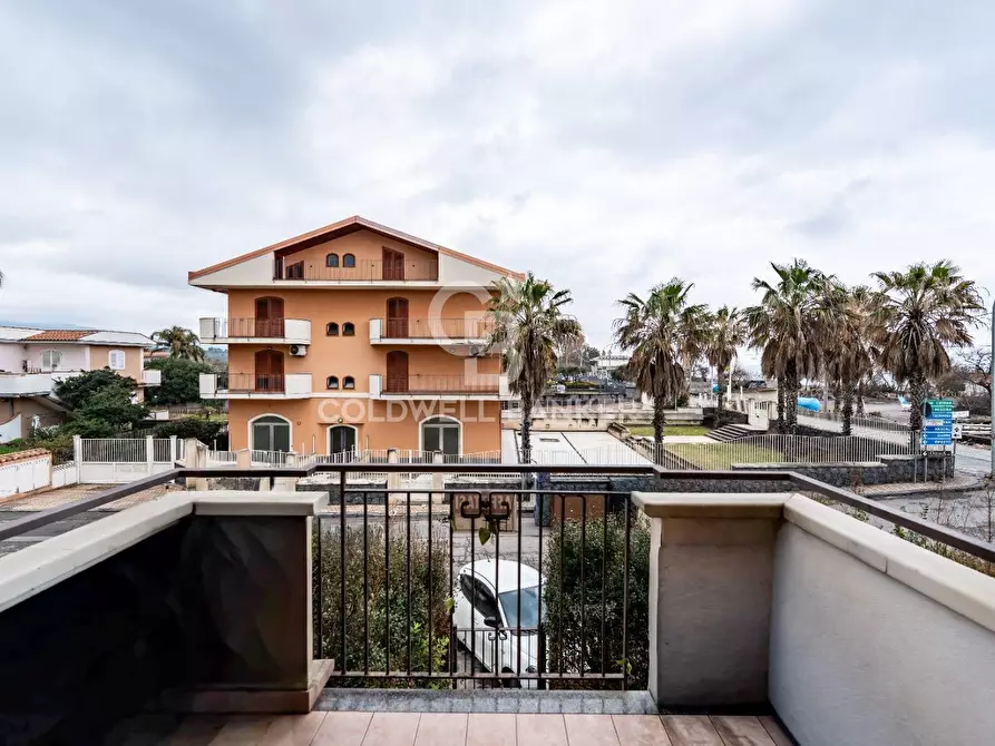 Immagine 2 di Appartamento in vendita  in Via Spiaggia a Mascali