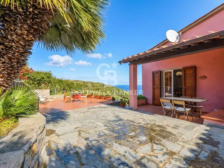 Immagine 5 di Villa in vendita  in Via Sant'Assunta a Marciana