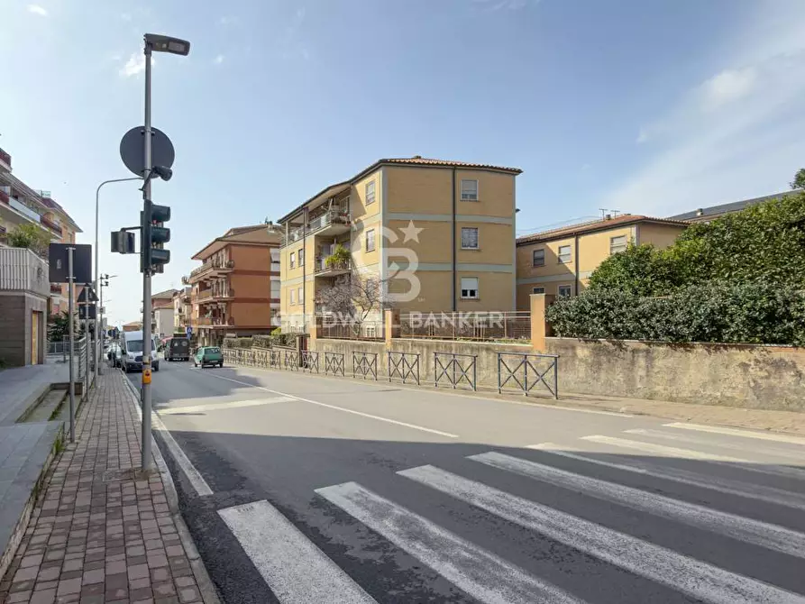 Immagine 1 di Appartamento in vendita  in Via delle Croci 28 a Tarquinia