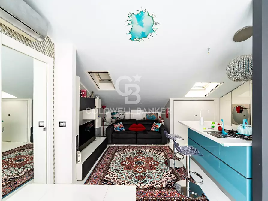 Immagine 5 di Attico in vendita  in Via Giovanni Verga 23 Via Ugo La Malfa 10-8 a Mascali