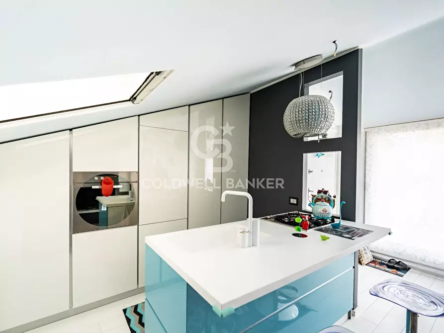 Immagine 11 di Attico in vendita  in Via Giovanni Verga 23 Via Ugo La Malfa 10-8 a Mascali