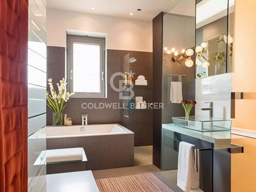 Immagine 6 di Appartamento in vendita  in via Ariosto 25 a Acireale