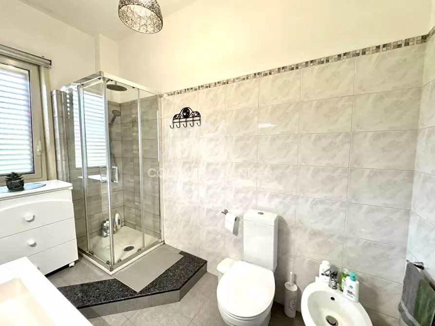 Immagine 20 di Appartamento in vendita  in Via Riposto 18 a Gravina Di Catania