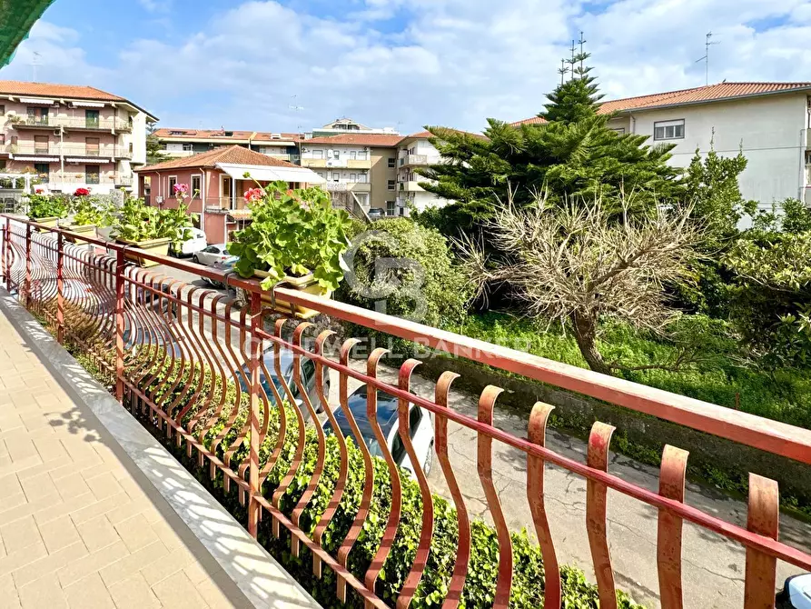 Immagine 22 di Appartamento in vendita  in Via Riposto 18 a Gravina Di Catania