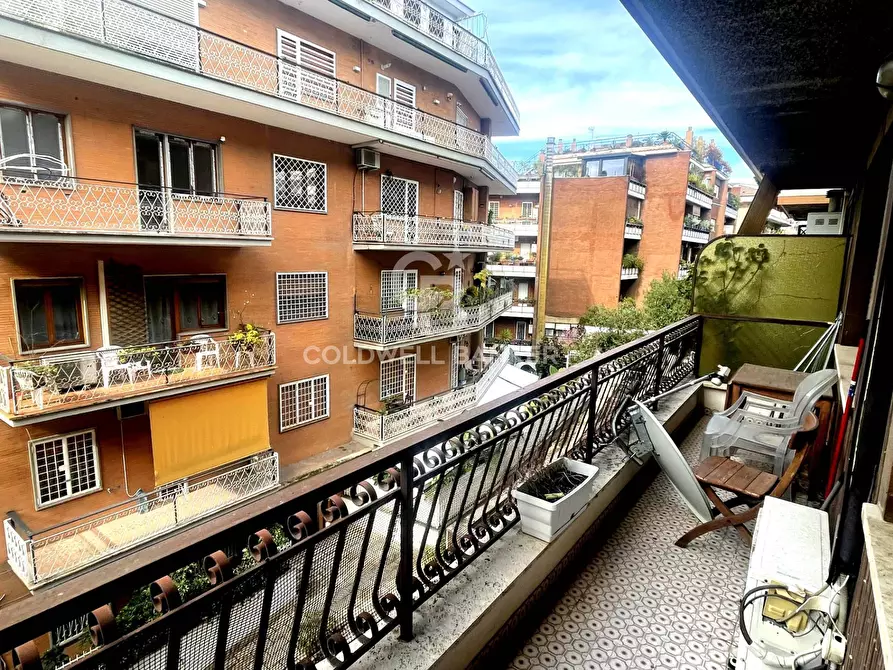 Immagine 5 di Appartamento in affitto  in Via Bevagna a Roma