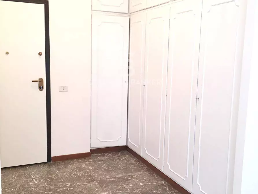 Immagine 11 di Appartamento in affitto  in Via Bevagna a Roma