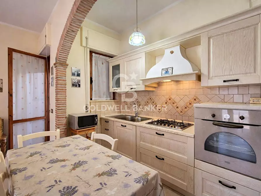 Immagine 6 di Villa in vendita  in Via Caio Duilio 26 a Tarquinia