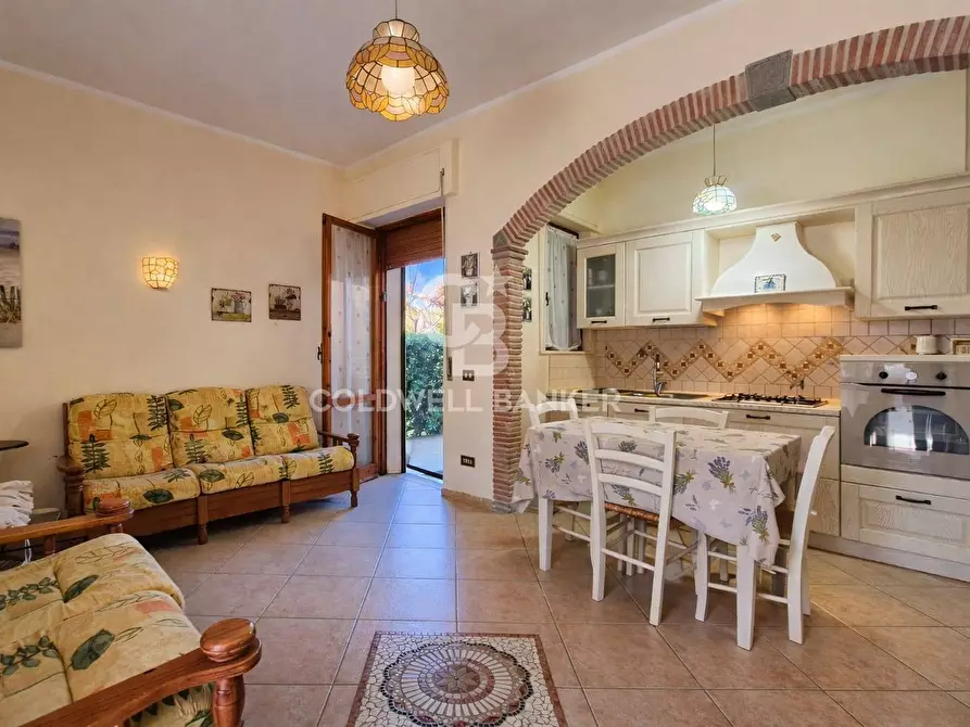 Immagine 7 di Villa in vendita  in Via Caio Duilio 26 a Tarquinia