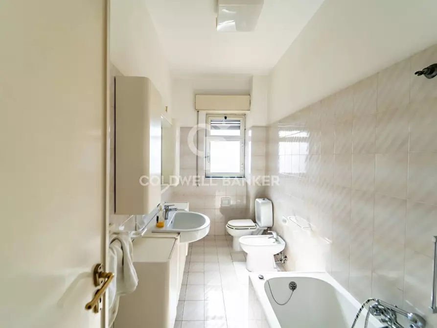 Immagine 10 di Appartamento in vendita  in Via Ludovico Ariosto 5 a Acireale