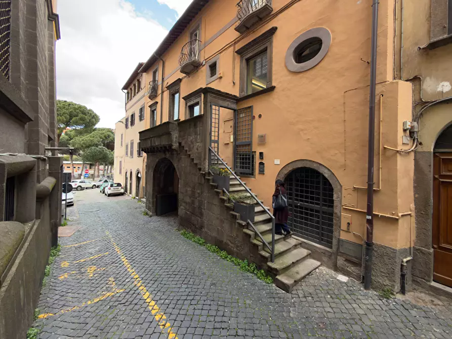Immagine 13 di Locale commerciale in affitto  in Via Calabresi 31 a Viterbo