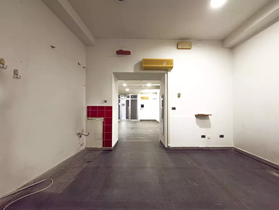 Immagine 9 di Locale commerciale in affitto  in Via Calabresi 31 a Viterbo