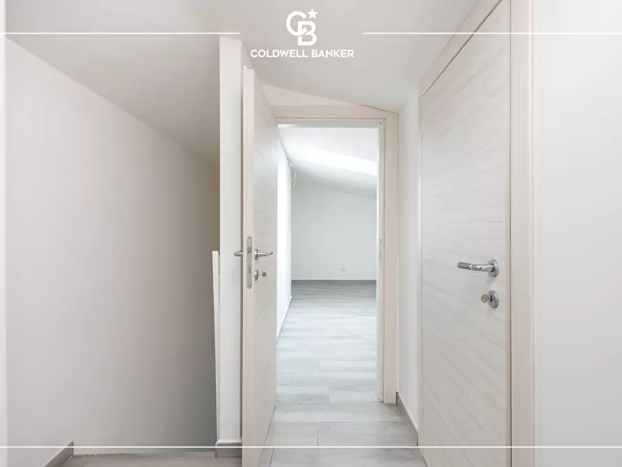 Immagine 13 di Appartamento in vendita  in Via Palaverta 69 a Marino