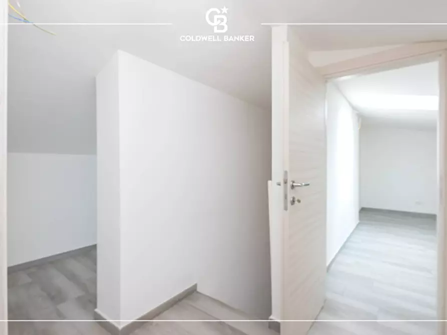 Immagine 19 di Appartamento in vendita  in Via Palaverta 69 a Marino