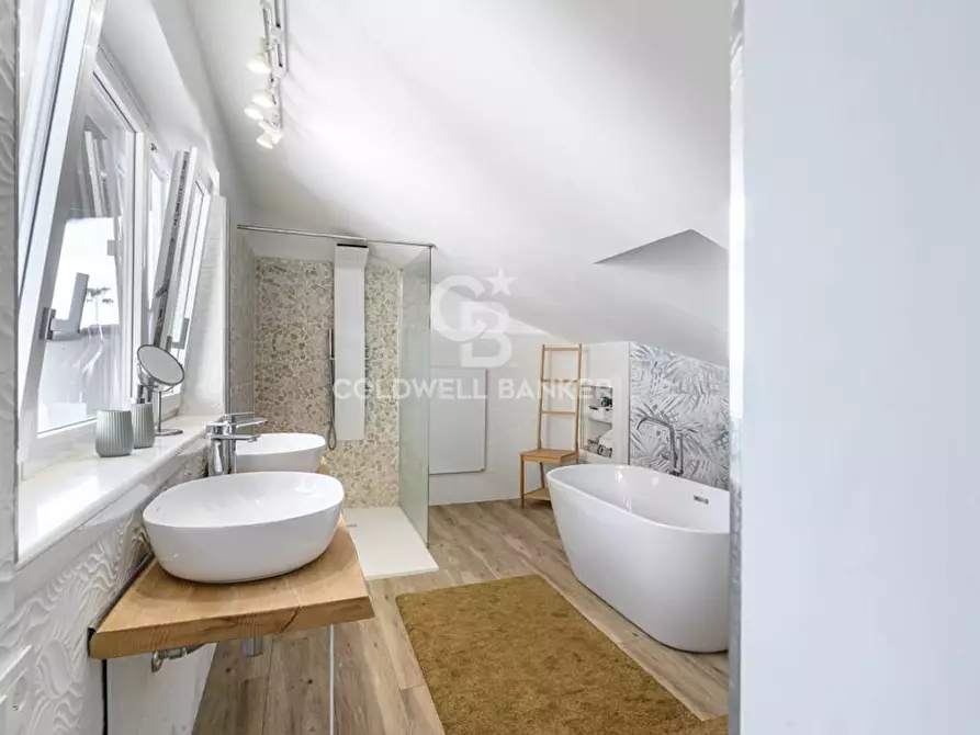 Immagine 57 di Villa in vendita  in Via Pontenuovo 40 a Santa Marinella